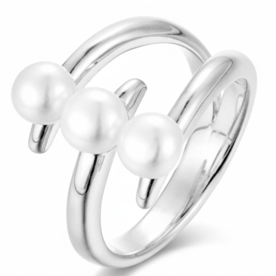 Pearl Trinity Ring